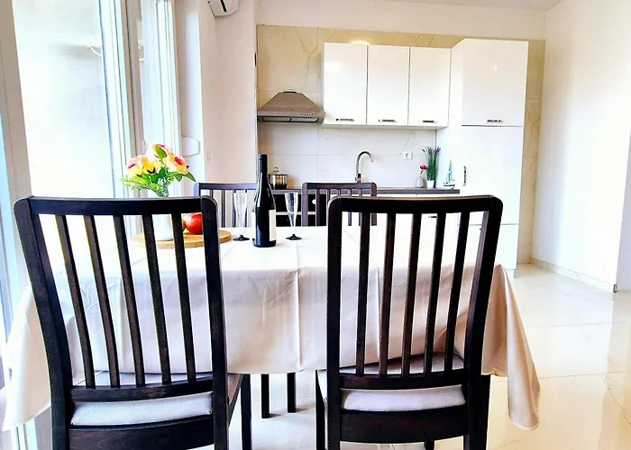 Angelina, 4 Zvijezdice, Sa Odvojenom Spavacom Sobom Appartement