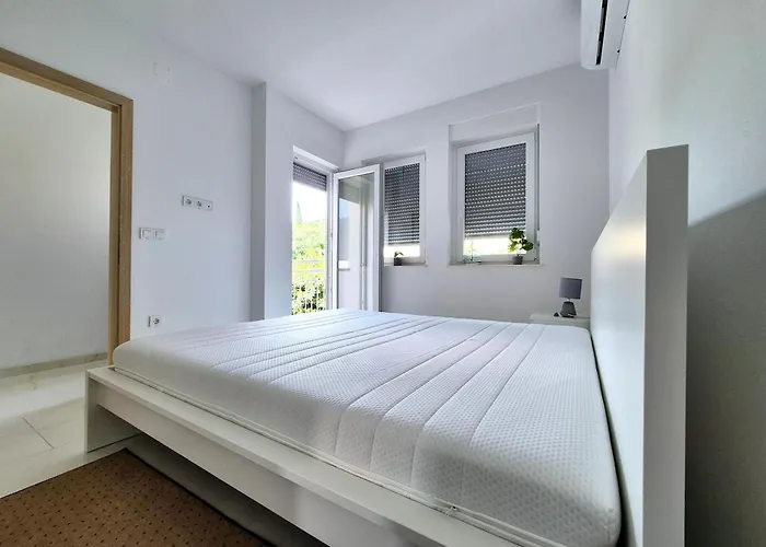 Angelina, 4 Zvijezdice, Sa Odvojenom Spavacom Sobom Apartamento